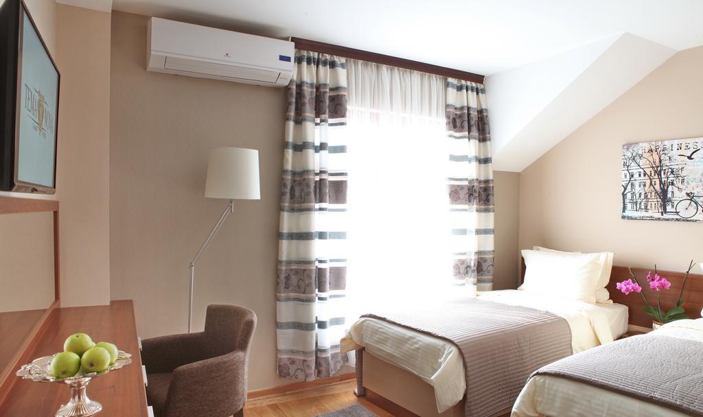 Garni Hotel Tema Nova Čačak Zewnętrze zdjęcie