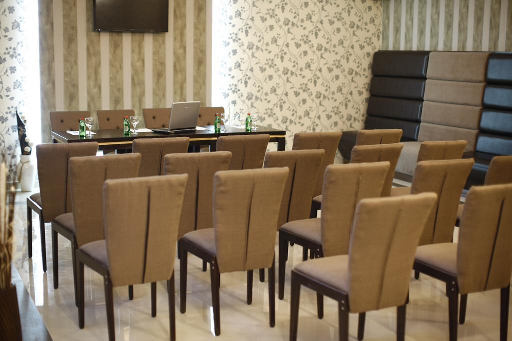 Garni Hotel Tema Nova Čačak Zewnętrze zdjęcie