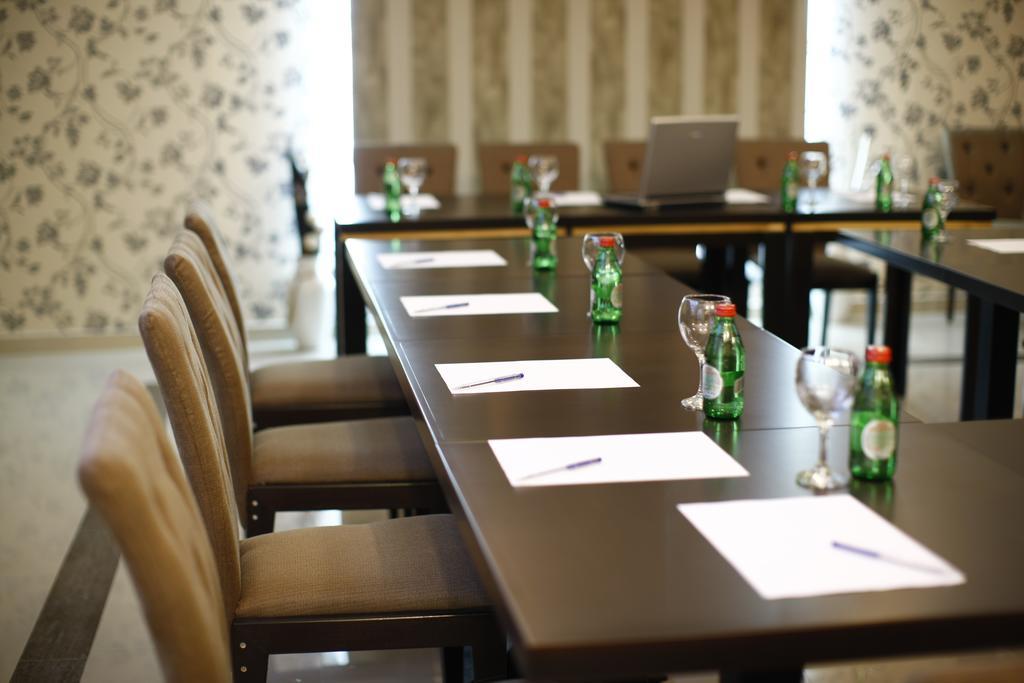 Garni Hotel Tema Nova Čačak Zewnętrze zdjęcie
